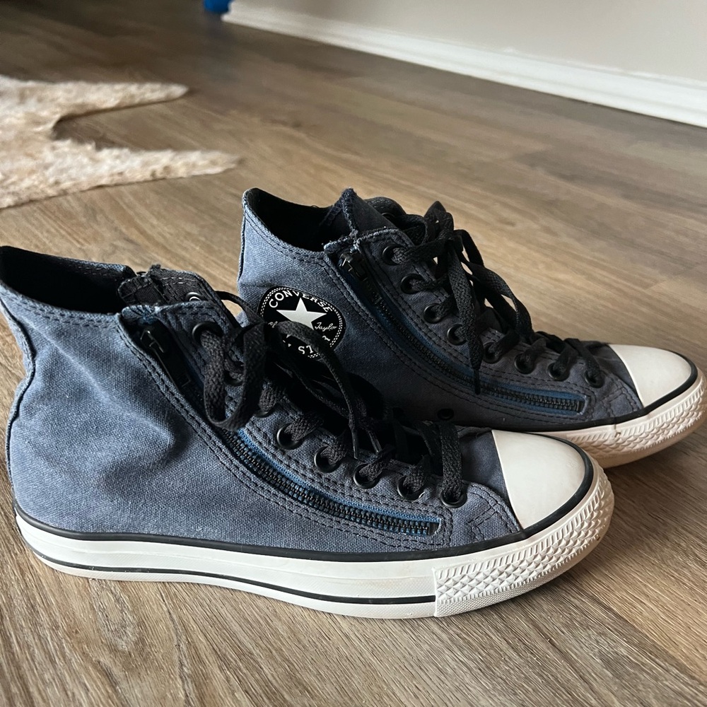 Women’s Denim Converse All Stars!